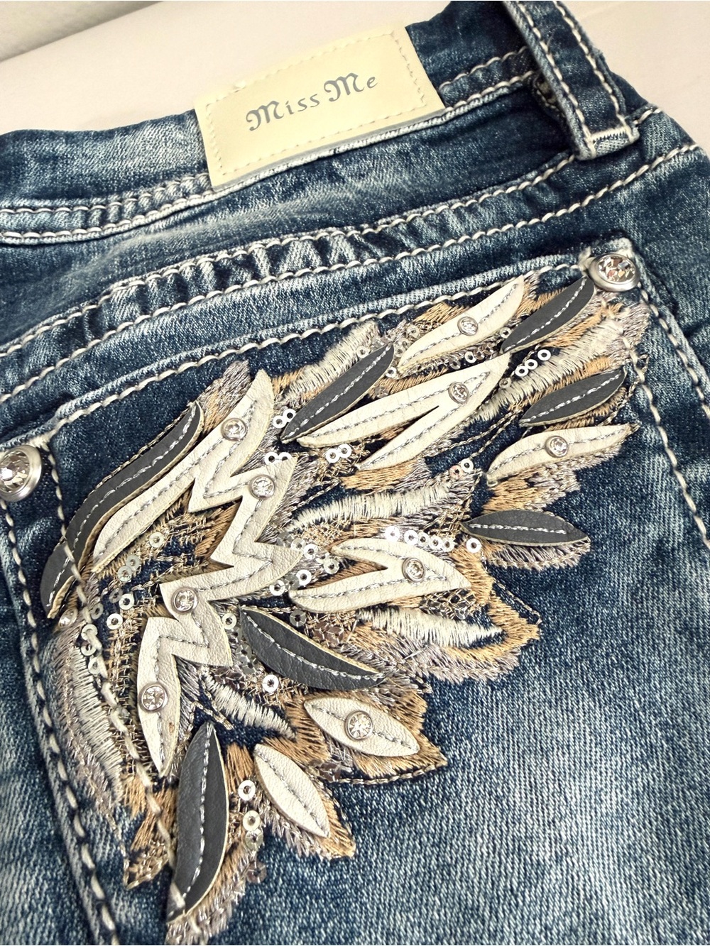 Womens Miss Me Jeans Size 29 Skinny Embellished Y2K Rhinestone Angel blue - Picture 2 of 10